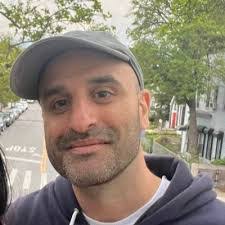 Keith Collins's Instagram, Twitter & Facebook