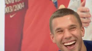 Share a gif and browse these related gif searches. Lukas Podolski Gifs Primo Gif Latest Animated Gifs