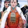 A doctor from the future, ye wutian, accidentally travelled back to the past in a lab explosion. Https Encrypted Tbn0 Gstatic Com Images Q Tbn And9gcshp372npmwmslhh3s1zbz W8b23yaybm9oy6ypy 2wlgg93wx7 Usqp Cau