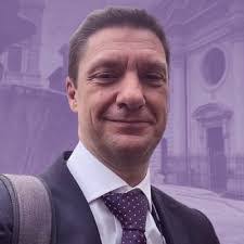 Rob Strayer's Instagram, Twitter & Facebook