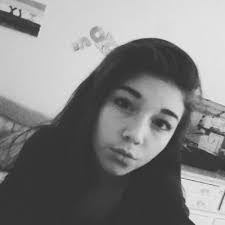 Ivy Connolly's Instagram, Twitter & Facebook