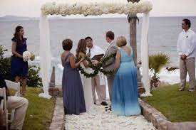 Traditional Puerto Rican Lasso Ceremony A Cojin Cushion Or Small Pillow Is Used During The Lasso Ceremony Wedding Ceremony Traditions Wedding Dresses Bride