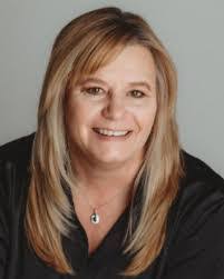 Tammy Stone's Instagram, Twitter & Facebook