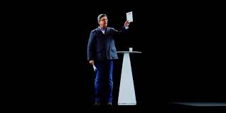 Mélenchon ayant intitulé son billet « nom d'un hologramme ! L Hologramme Bluffant De Jean Luc Melenchon Le Point