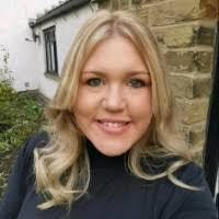 Rosie Hale's Instagram, Twitter & Facebook