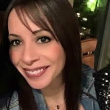 Diane Mayer's Instagram, Twitter & Facebook