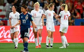 Lors de la coupe du monde 2014 au brésil, l'angleterre a été extrêmement décevante, mais à leur décharge, les anglais étaient lors de la prochaine coupe du monde 2018 en russie, l'angleterre devrait pouvoir jouer un rôle intéressant car certains cadres vont arriver à maturité comme harry kane. Audiences Tv Tmc Devant France 3 Avec La Coupe Du Monde Feminine De Foot Le Parisien