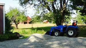 The gear switch would be the. Spreading Gravel And Problem With New Holland Tractor Loader Hydraulics Youtube