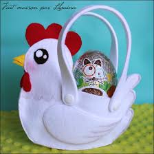 Voir plus d'idées sur le thème feutrine paques, feutrine, artisanat en feutre. Panier Poule En Feutrine Fait Maison Par Lilouina