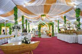 Tenda pesta dapat di dekorasikan dengan perpaduan warna yang menarik serta mudah untuk dilakukan bongkar dan pasang. Pin Di Tenda Dekorasi Vip Sewatendaserang Com