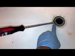 With the drain removed, you can now clean the old seal. 4 03 Mb How To Remove A Broken Tub Drain Pipe Download Lagu Mp3 Gratis Mp3 Dragon