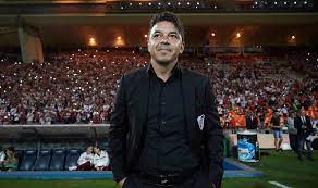 Su cumpleaños, lo que hizo antes de la fama, su vida de familia, curiosidades, popularidad y más. His Former Secretary Says That Marcelo Gallardo Would Love To Train Messi