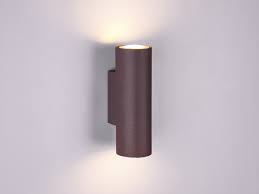 Unterschiedliche musikrhythmen spornen unterschiedliche farben und atmosphären an. Dimmbare Led Wandbeleuchtung Fur Innen Mit Up Down Spots Rostfarbige Strahler Kaufen Bei Setpoint Deutschland Gmbh