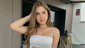 luciacorrea - Suche  X