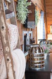 Incorporating natural items found outdoors can help to stretch your decorating dollars even further. Pin On Home Decor Farmhouse Style