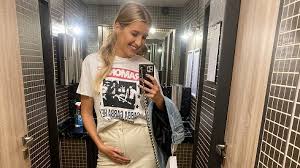 Zobrazit profil celebrity jitka nováčková. Jitka Novackova Je Tehotna Tehotenstvi Se Ji Podarilo Utajit Neuveritelne Dlouhou Dobu Super Cz