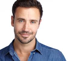 Andrew Maciver's Instagram, Twitter & Facebook