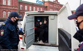 21 апреля в десятках российских городов проходят акции в поддержку находящегося в колонии алексея навального. Xzmxo649zv0bam