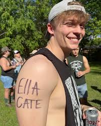 my best friend, my rock, is 21 today !!! if you know me, you know i could  talk and brag about ryan for hours (and i do)!! i don't know what i