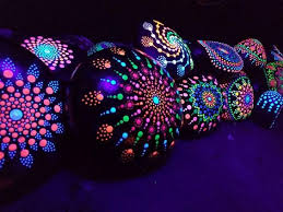 Paint Black Then Acrylic Neon Glow In Dark Paint Glow Rock Painted Garden Rocks