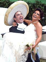 Who is vicente fernandez dating today, ex wifes list, and dating history. Vicente Fernandez Jr Weds Mara Patricia Castaneda People En Espanol