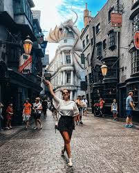 Enter diagon alley™ from the streets of london. The Wizarding World Of Harry Potter Universal Studios Florida Viagem Viagens Fotos De Viagens