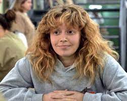 A new york woman struggles to adjust to life in a federal prison. Pin On Orange Is The New Black