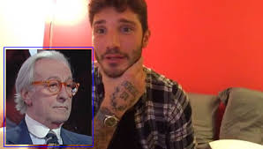 Mi insulta, ma ha tutta la mia solidarietà. Stefano De Martino Risponde A Feltri Le Parole Mandano In Delirio I Fan