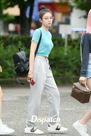 190816 Itzy Otw In Music Bank Kostum