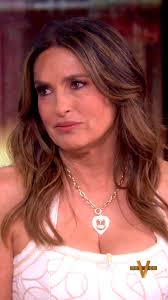 Mariska Hargitay shares about her new documentary, 'My Mom Jayne'