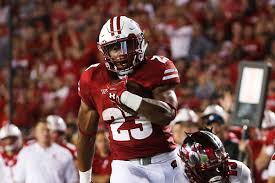 Wisconsin Football Badgers Overwhelm Western Kentucky In 34