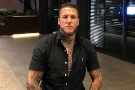 Alexander caniggia se enfureció con la pareja por la gran exposición mediática que están teniendo. Mal Padre El Fuerte Pase De Factura De Alex Caniggia Al Pajaro En Un Dia Muy Especial Minuto Argentina