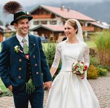 Bis zum ziel lieferte sie sich um den sieg ein duell mit magdalena neuner, der berger zum schluss nur knapp unterlag. German Athletes Edition 2 Biathlon Magdalena Neuner Steemit
