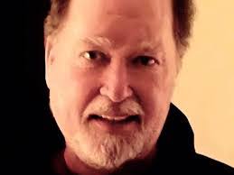 Robert Bohnenkamp's Instagram, Twitter & Facebook