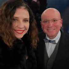 Hi my name is Amanda and right now I mostly buy and collect books to take  to tiny libraries and to support a local queer indie bookstore here in  Sacramento I put