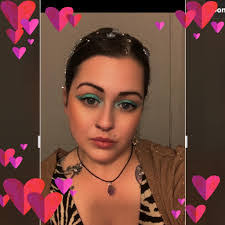 Candice Parrish's Instagram, Twitter & Facebook