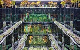 This new build project is a hybrid residential/commercial building with a gross floor area of 28,000 m² and 5 upper, and 4 basement floors. Iph Joseph Pschorr Haus