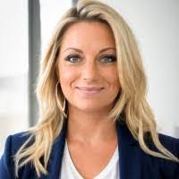 Josephine Pierson's Instagram, Twitter & Facebook