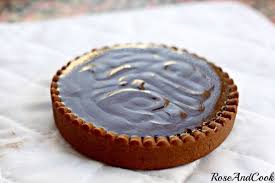 Tartelettes Au Chocolat Noir Illanka De Chez Valrhona Coeur De Caramel Beurre Sale Recette Rose Cook Tartelettes Au Chocolat Caramel Au Beurre Sale Mini Tarte