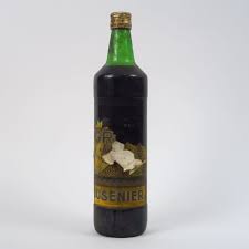 À soupe de miel,1 bâton de cannelle ,1 anis étoilé. Lot De 1 Vieille Bouteille Grog Au Rhum Cusenier Ea Au Prix De 10 A 15 En Vente Aux Encheres Par L Hotel Des Ventes Primardeco
