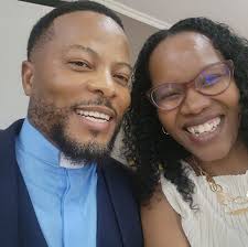 Is minoring in sign language possible?