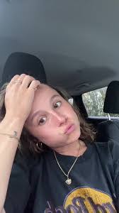 Sydney Randall's Instagram, Twitter & Facebook