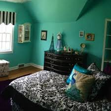 This page is all about oodles of poodles and other cutesy paris inspired puffy things that are perfect for every girl's paris themed room! Paris Theme Bedrooms Houzz