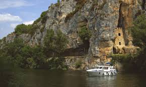 4 neues familienhausboot für bis zu 4 pers., leicht zu steuern und wendig, wunderschöne außenterrasse, doppelter steuerstand, lichtdurchfluteter wohnbereich. Penichette 1500 Fb Sehr Gut Ausgestattetes Hausboot 4 Kabinen