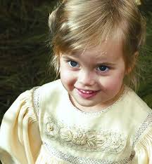 Angelina Jolie and her biological daughter. #maleficent #angelinajolie  #shiloh