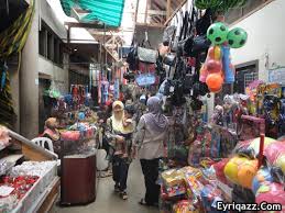 Zon bebas cukai rantau panjang yang sunyi sepi susulan penguatkuasaan perintah kawalan pergerakan bersyarat (pkpb) sebelum ini, kembali 'hidup' selepas perintah itu ditamatkan. Rantau Panjang Kelantan Darul Naim