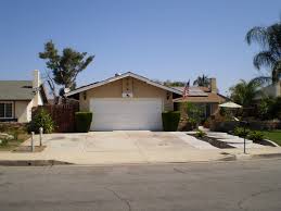23698 Suncrest Avenue Moreno Valley Ca 92553 3 Bed 2 Bath 1 125 Sf 320 000 Welcome Home To This Real Estate Real Estate Listings Moreno Valley