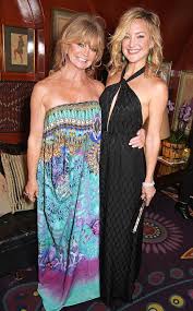 Kate hudson has appeared in dozens of movies, penned three books, and given birth to three children. Goldie Hawn Kate Hudson From The Big Picture Today S Hot Pics Kate Hudson Event Dresses Black Backless Dress