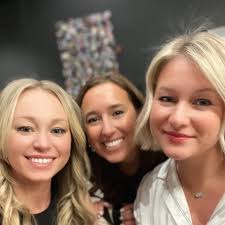 Is Clancy's Buttered Popcorn known for a strong smell?