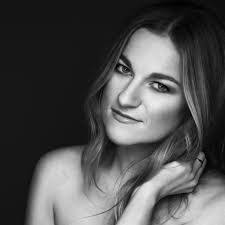 Lisa Nestler's Instagram, Twitter & Facebook